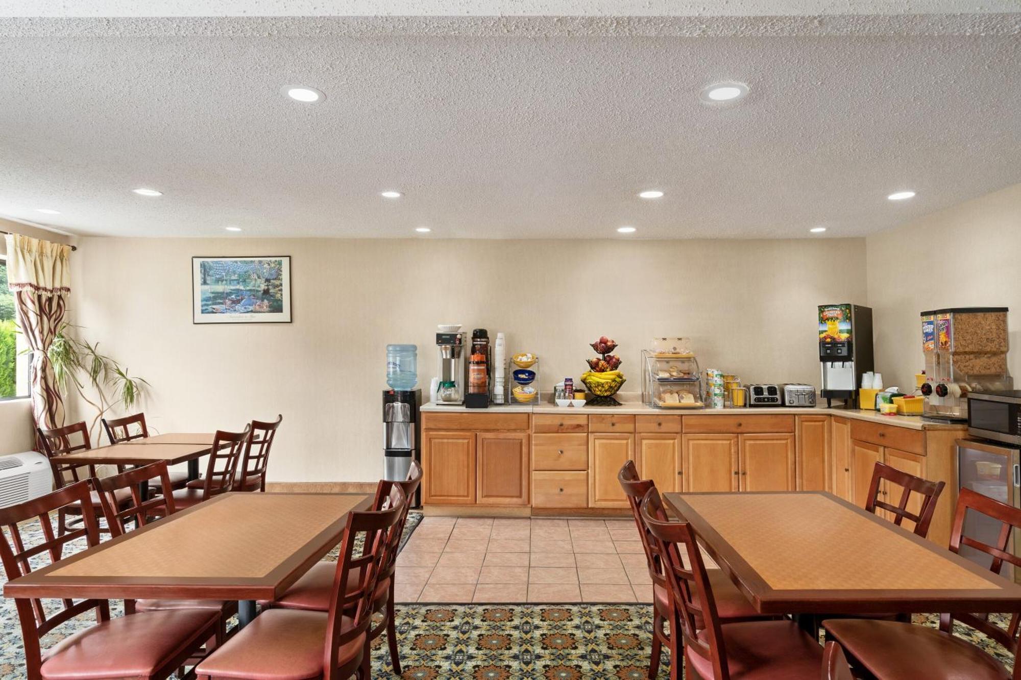 The Cayuga Inn At The Finger Lakes Auburn Eksteriør billede